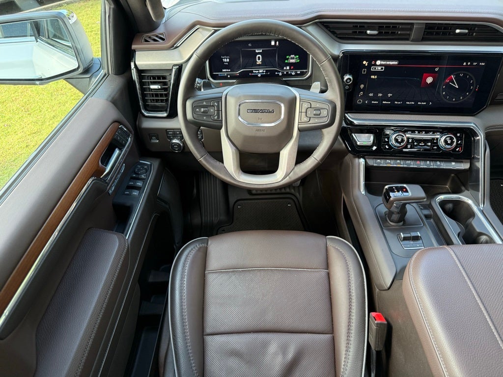 2023 GMC Sierra 1500 Denali V8 / 4x4 / 1-OWNER CLEAN CARFAX