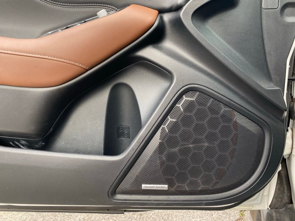 2022 Subaru Outback Touring XT