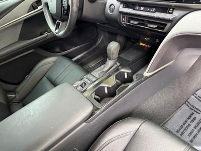 2025 Toyota Camry LE - CARFAX ONE OWNER