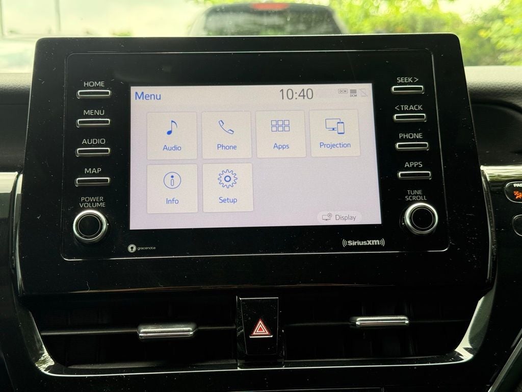 2022 Toyota Camry SE 1 OWNER / CLEAN CARFAX