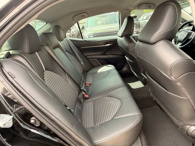 2022 Toyota Camry SE 1 OWNER / CLEAN CARFAX
