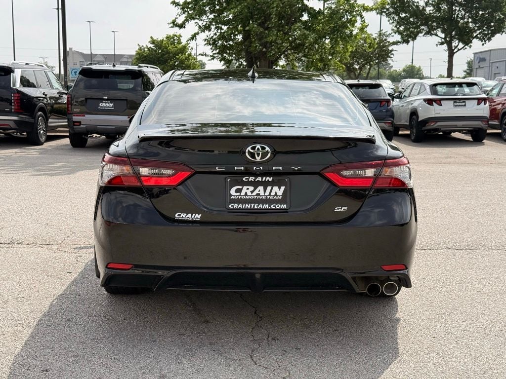 2022 Toyota Camry SE 1 OWNER / CLEAN CARFAX