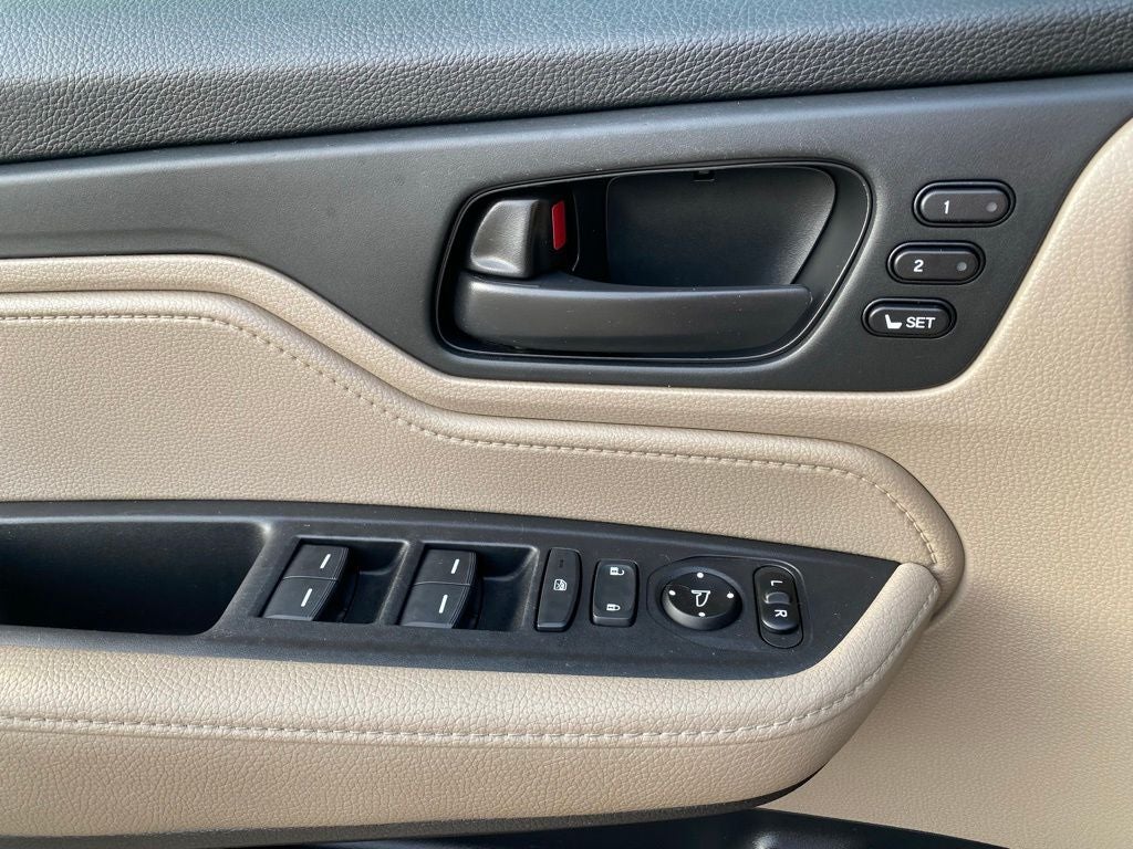 2020 Honda Odyssey EX-L SUPER CLEAN HIGHWAY MILES