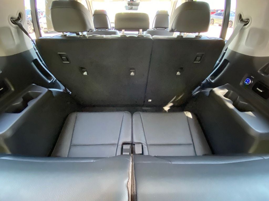 2024 Hyundai Santa Fe Limited LOW MILES