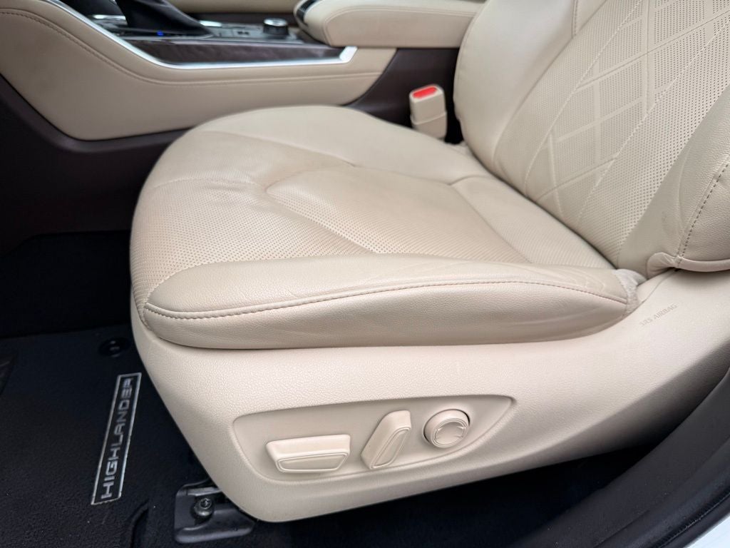 2022 Toyota Highlander Platinum