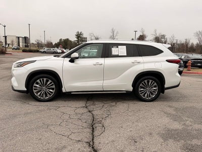 2022 Toyota Highlander Platinum