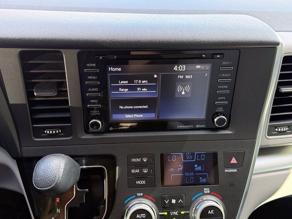 2018 Toyota Sienna LE 8 Passenger