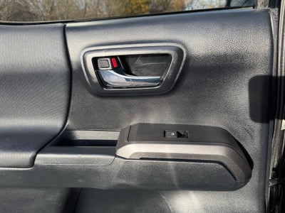 2016 Toyota Tacoma TRD Sport V6 / NAVIGATION