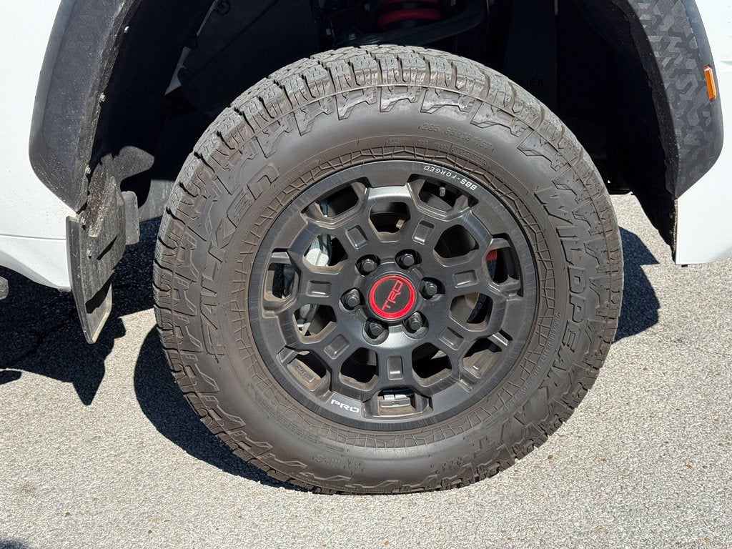 2023 Toyota Tundra Hybrid TRD Pro - 4WD / PANORAMIC SUNROOF