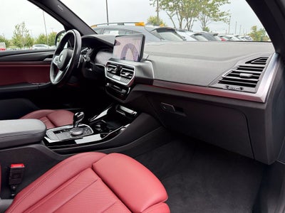 2024 BMW X3 xDrive30i - AWD / PANORAMIC SUNROOF / CLEAN CARFAX