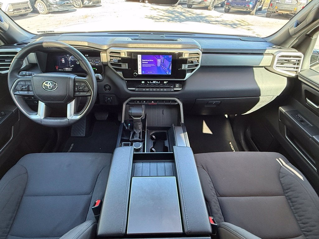2025 Toyota Sequoia SR5 - 4WD / SUNROOF / CLEAN CARFAX
