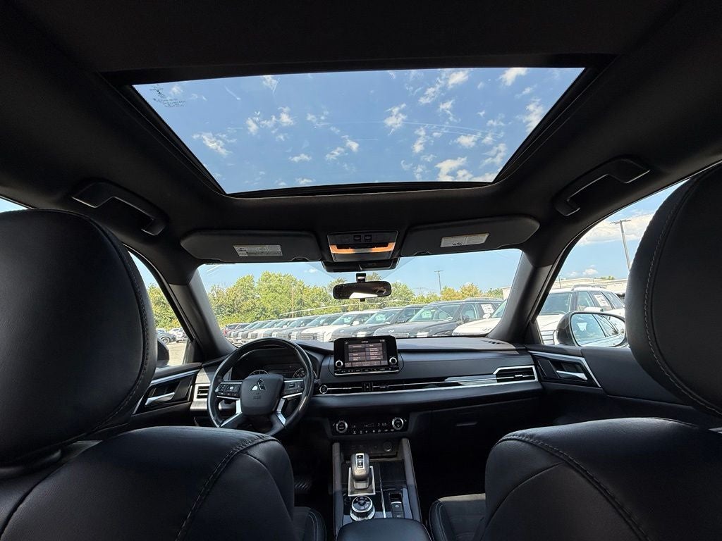 2022 Mitsubishi Outlander Black Edition