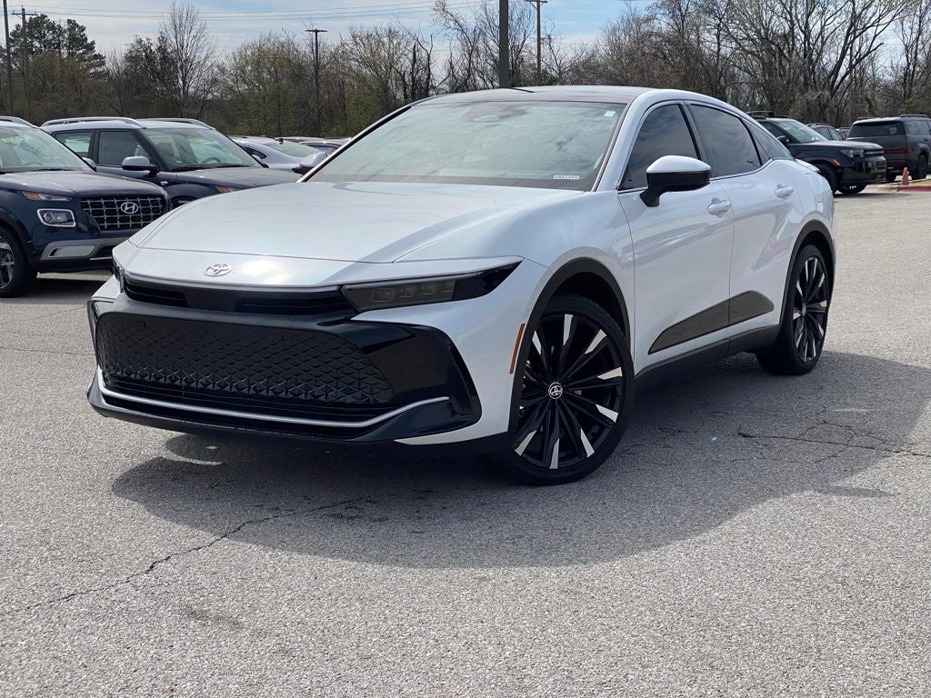 2025 Toyota Crown Platinum