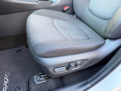 2022 Toyota RAV4 Hybrid XLE - AWD | SUNROOF | CLEAN CARFAX