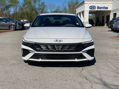 2024 Hyundai Elantra SE