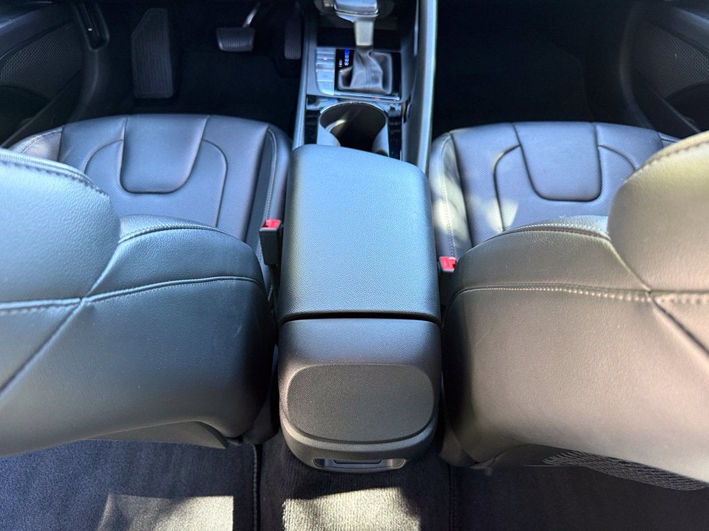 2024 Hyundai Elantra Limited - HYUNDAI CPO / CLEAN CARFAX / SUNROOF