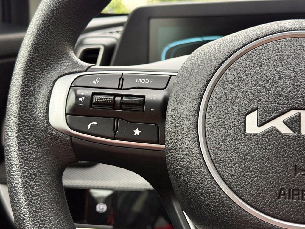 2025 Kia Sportage LX - CLEAN CARFAX / ONE OWNER