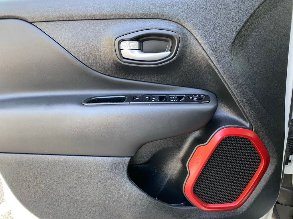 2023 Jeep Renegade Trailhawk