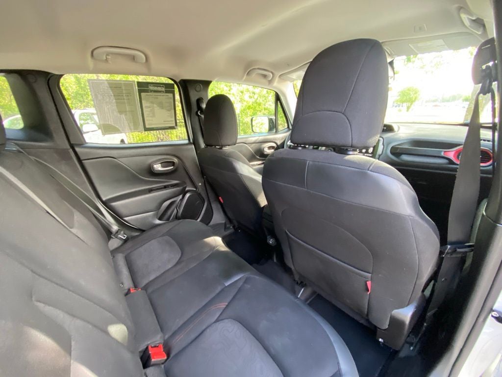 2023 Jeep Renegade Trailhawk