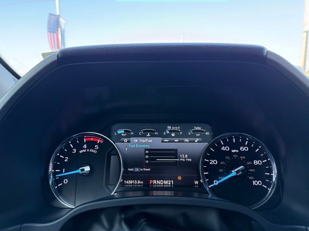 2018 Ford F-350SD Lariat Hard loaded!!