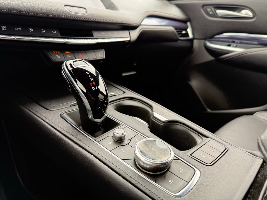 2023 Cadillac XT4 Luxury