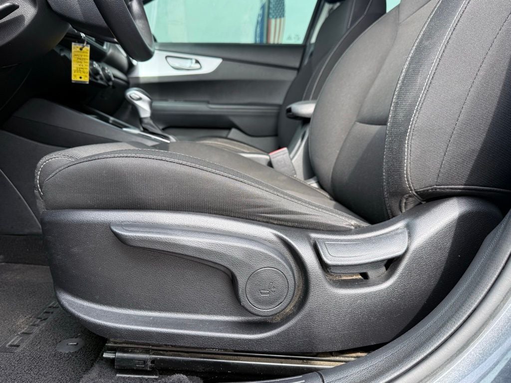 2023 Kia Forte LX