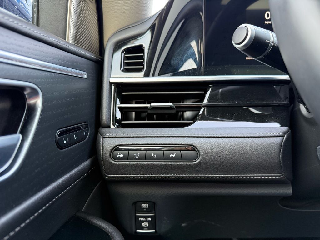 2025 INFINITI QX80 SENSORY