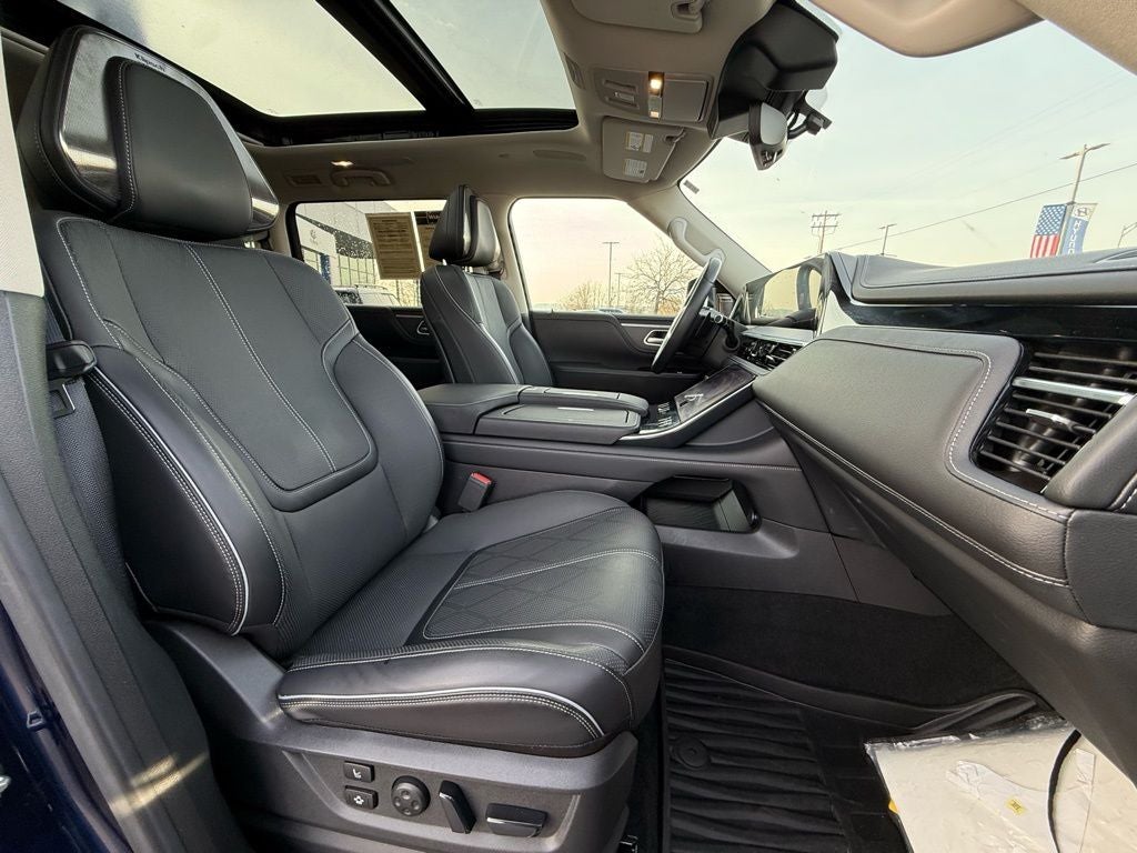 2025 INFINITI QX80 SENSORY