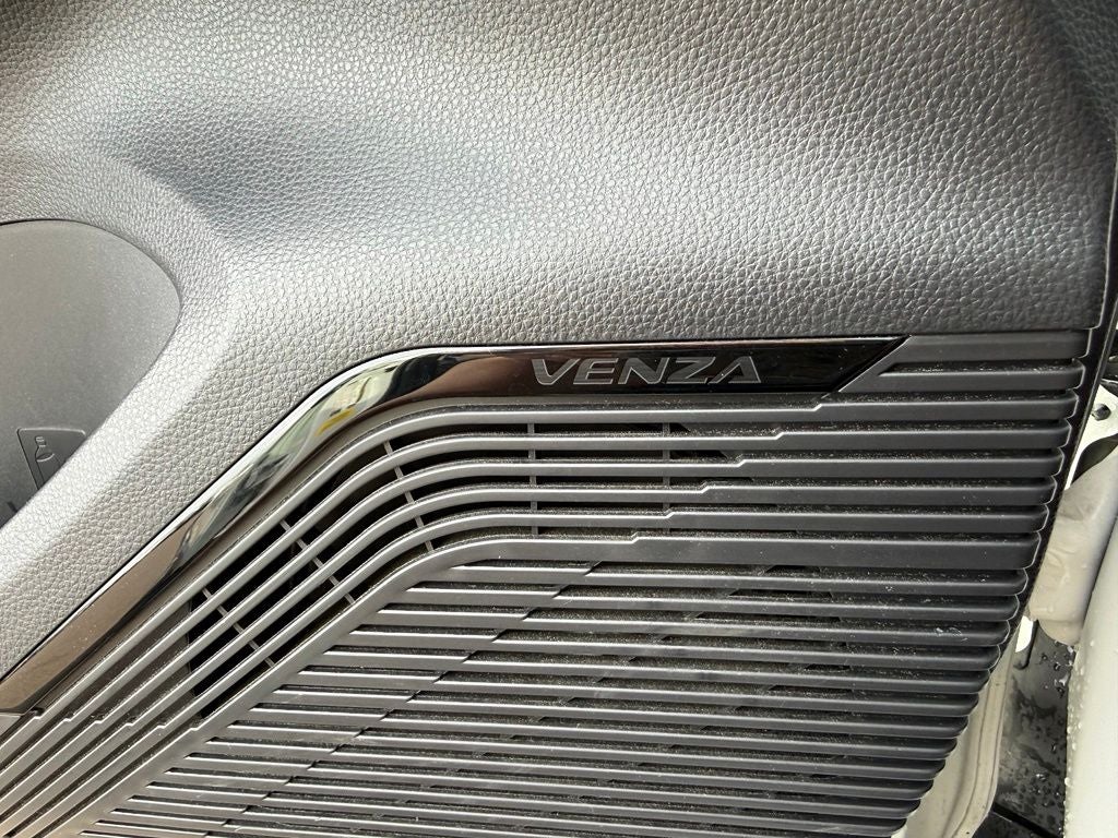 2024 Toyota Venza XLE