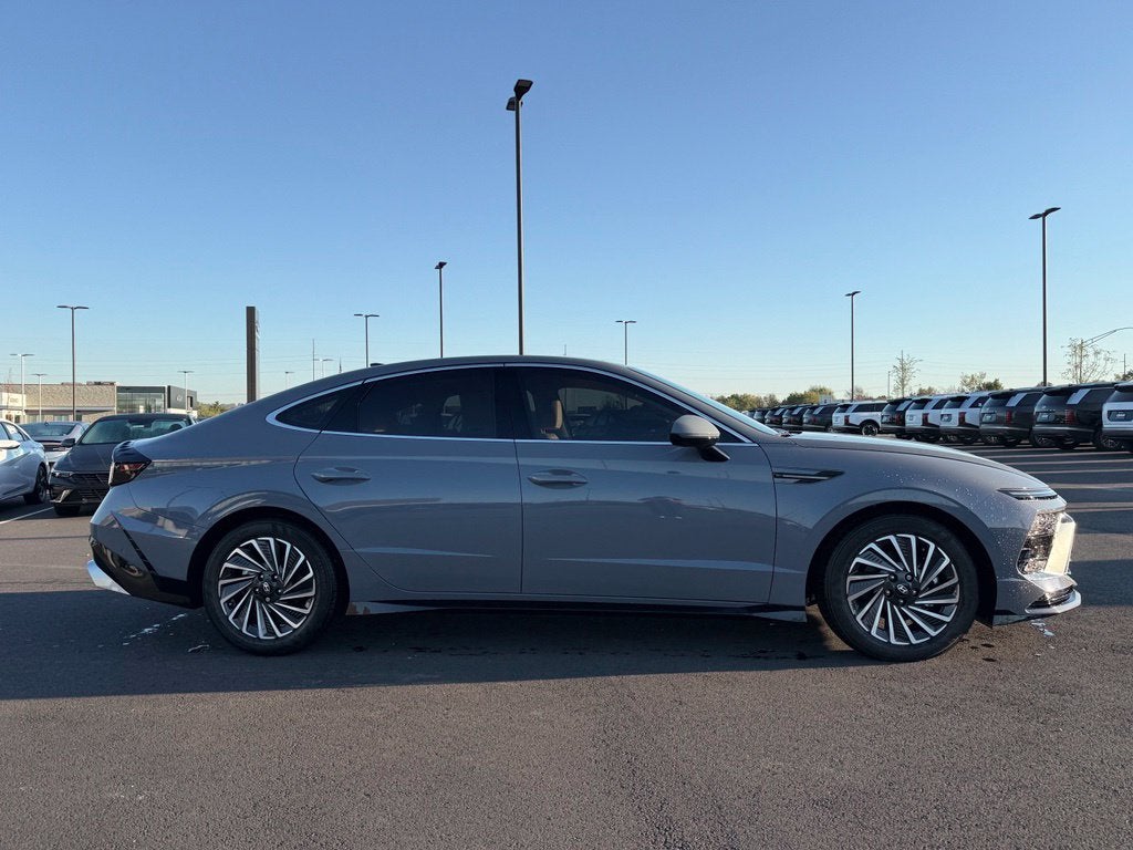 2024 Hyundai Sonata Hybrid Limited CPO Eligible