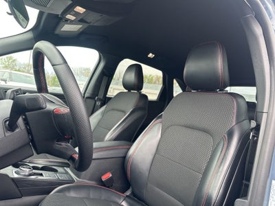 2025 Ford Escape ST-Line Select