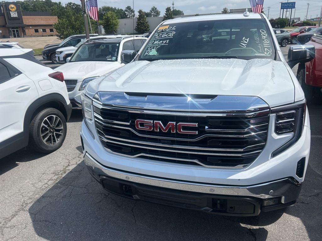 2025 GMC Sierra 1500 SLT