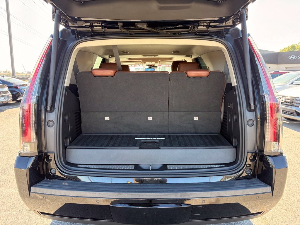 2020 Cadillac Escalade Luxury