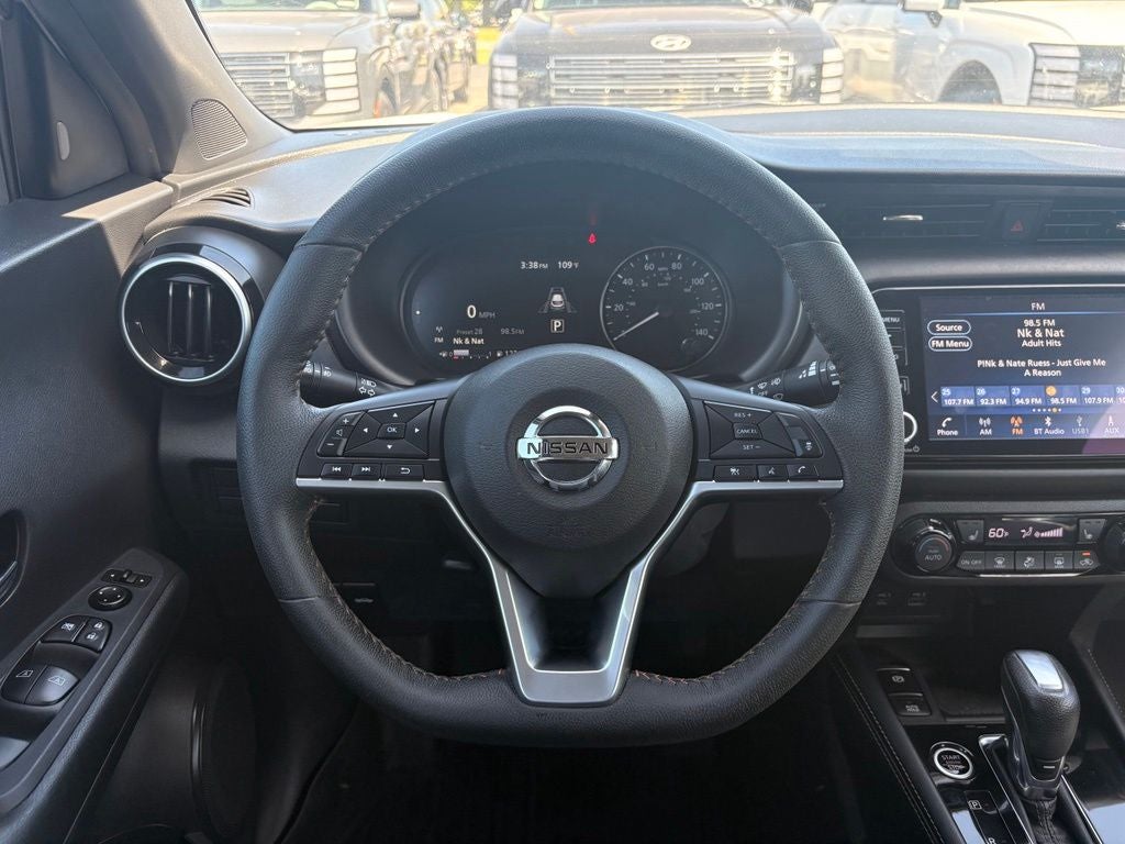 2021 Nissan Kicks SR
