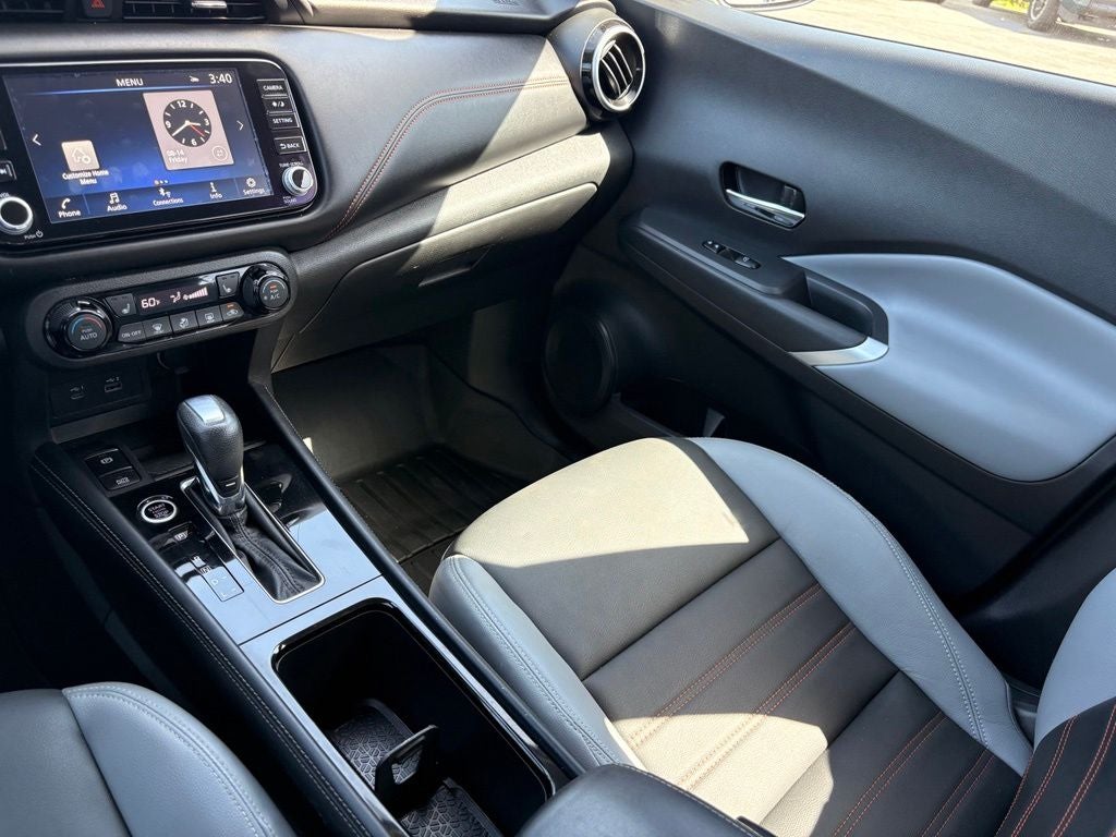 2021 Nissan Kicks SR