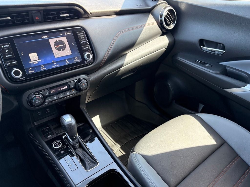 2021 Nissan Kicks SR