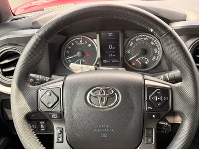 2023 Toyota Tacoma TRD Off-Road V6 / One Owner / Clean Carfax