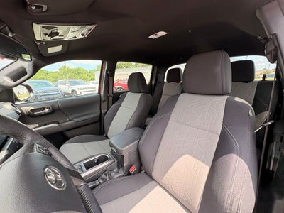 2023 Toyota Tacoma TRD Off-Road V6 / One Owner / Clean Carfax