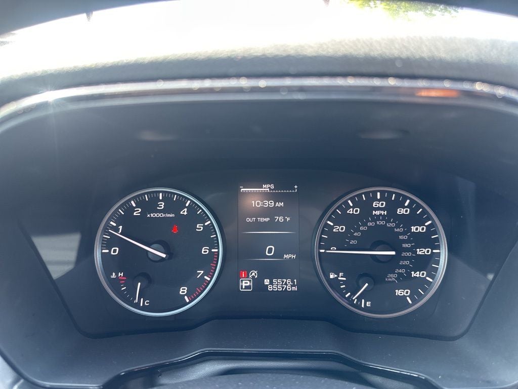 2024 Subaru Legacy Base Super Clean / STARLINK/Apple CarPlay/Android Auto