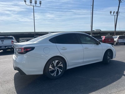 2024 Subaru Legacy Base Super Clean / STARLINK/Apple CarPlay/Android Auto