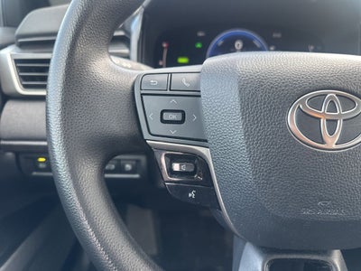 2025 Toyota Camry LE