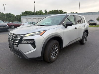 2024 Nissan Rogue S 1-Owner / Rear Parking Sensors / NissanConnect fea