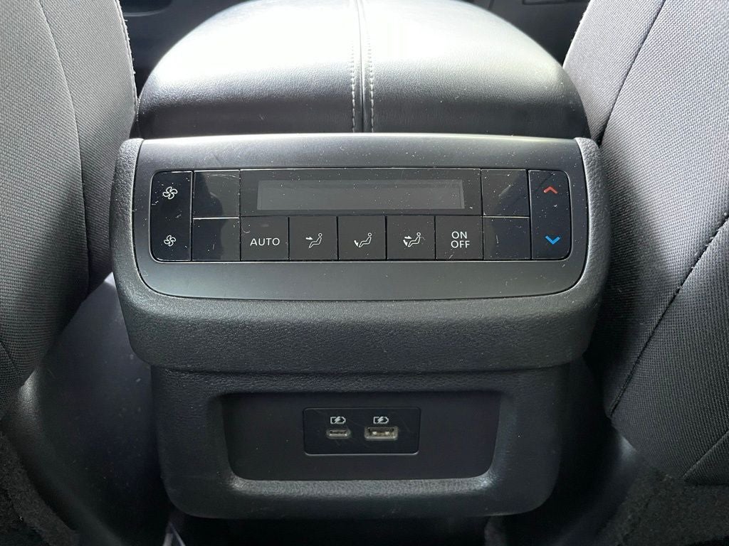 2022 Nissan Pathfinder SV 1-OWNER | LEATHER | NEW TIRES