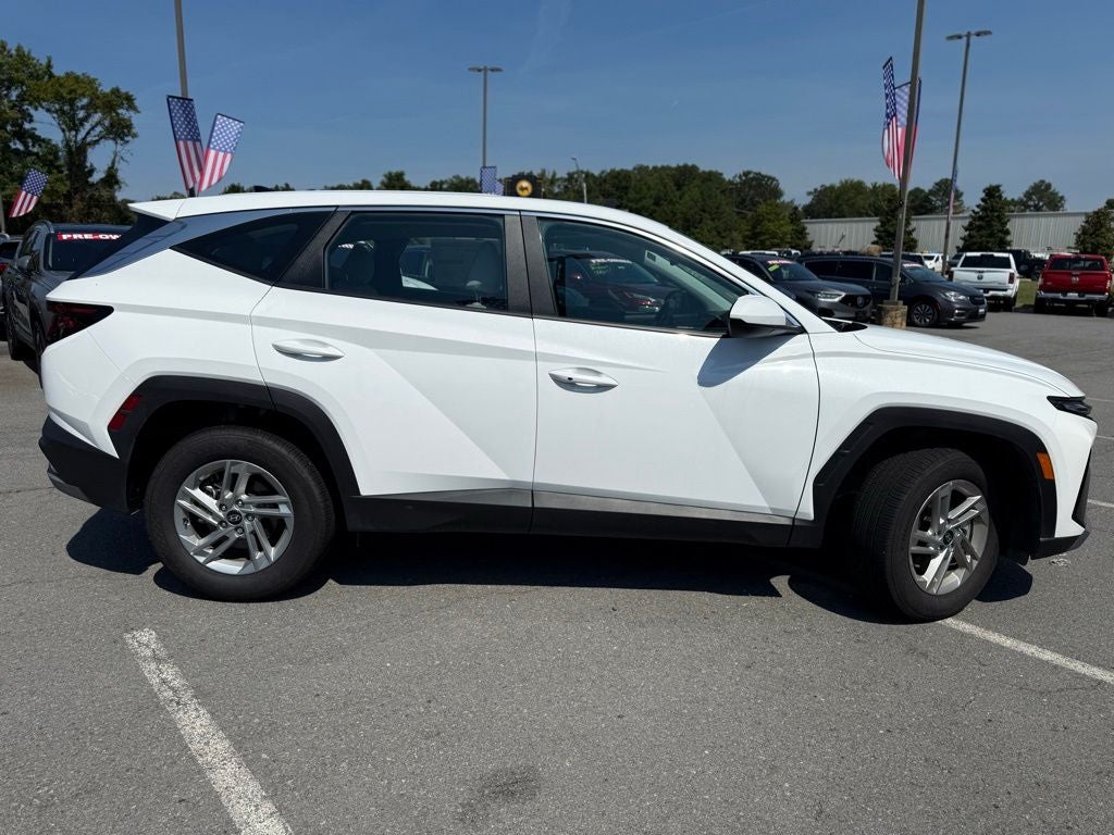 2025 Hyundai Tucson SE