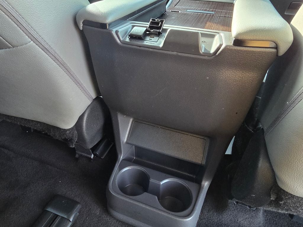 2022 Toyota Sienna XLE 7 Passenger