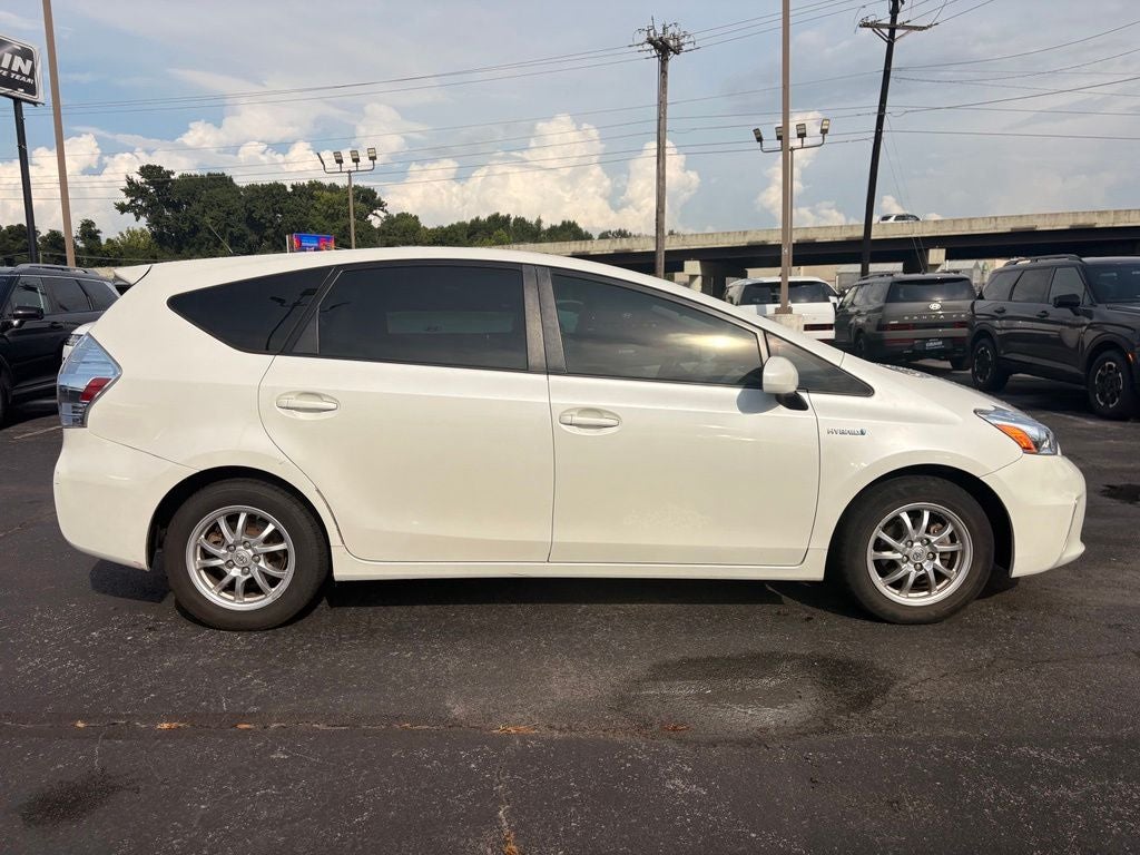2013 Toyota Prius v Two