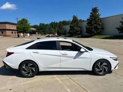 2024 Hyundai Elantra Hybrid Limited