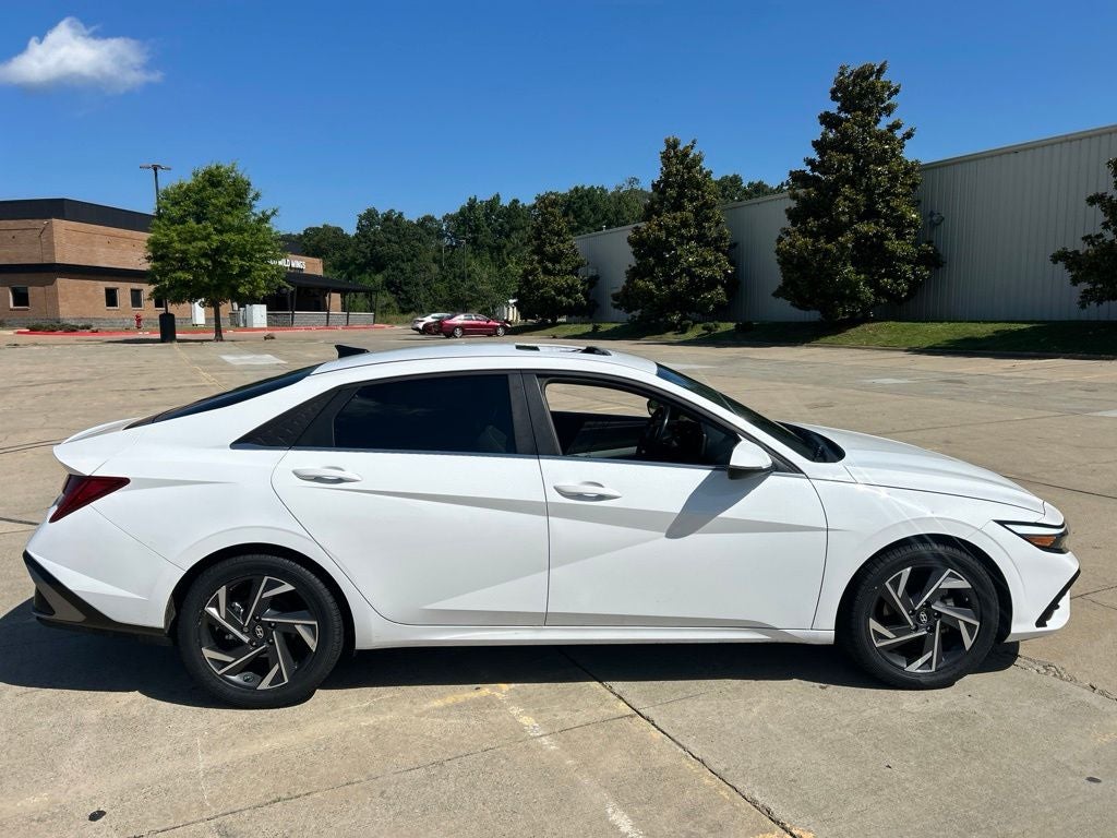 2024 Hyundai Elantra Hybrid Limited