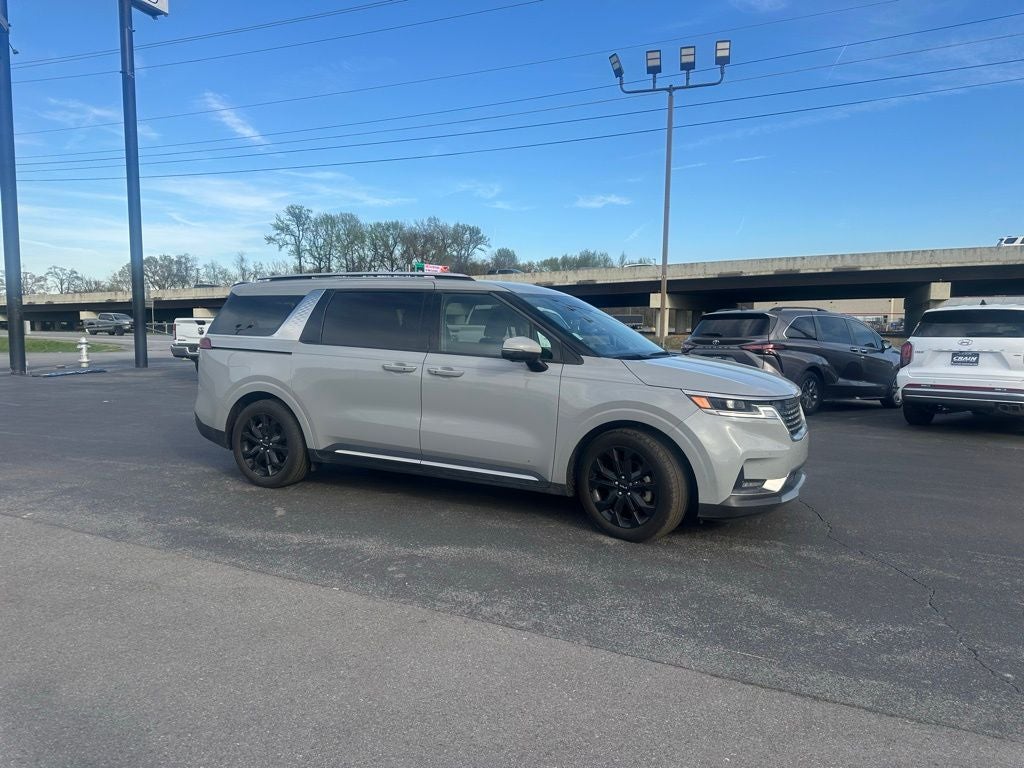 2024 Kia Carnival SX