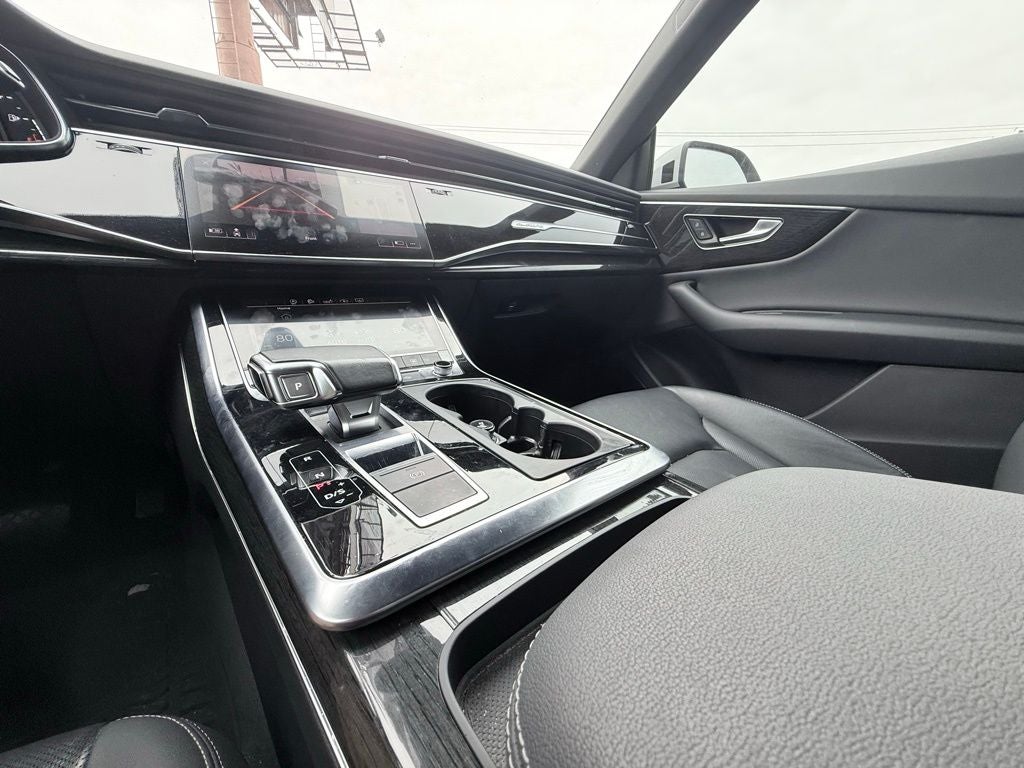 2020 Audi Q8 55 Premium Plus quattro